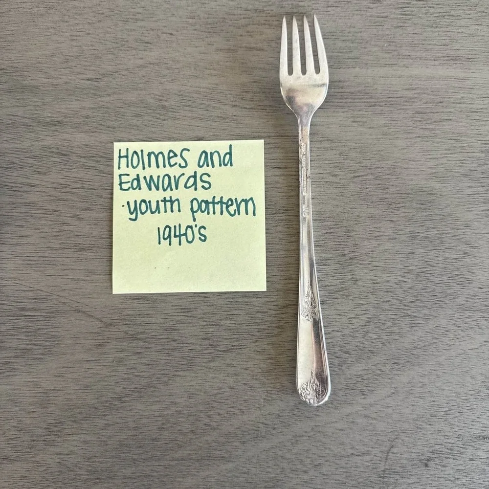 Holmes & Edwards Inlaid Youth Pattern 1940s Silverplate Fork‎ Flatware